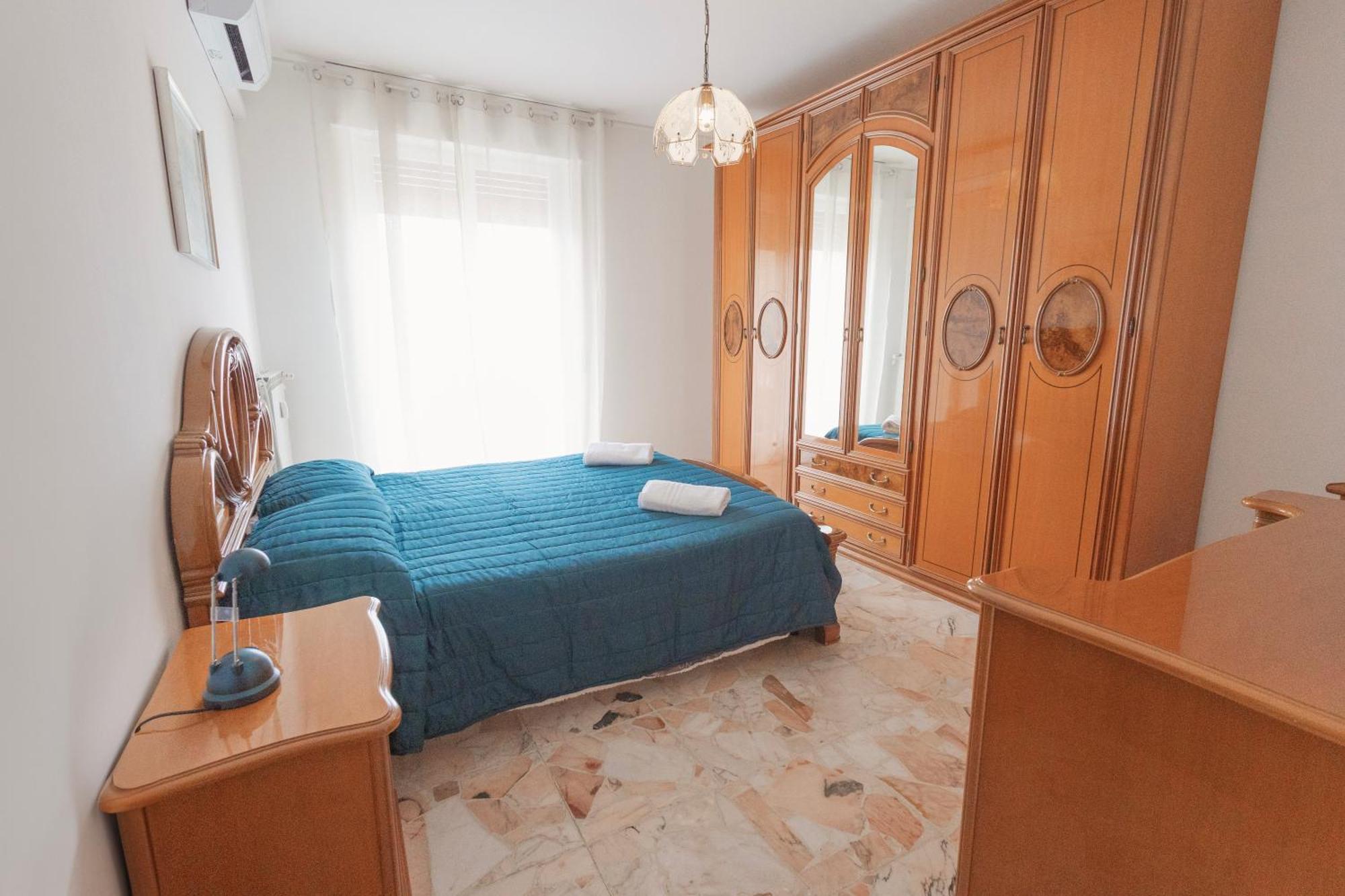 Appartement La Casa Della Posta à Vallecrosia Extérieur photo